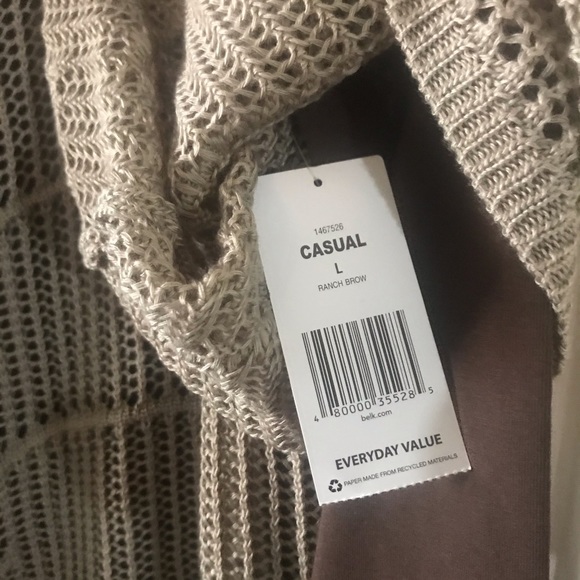 Top - Picture 2 of 5